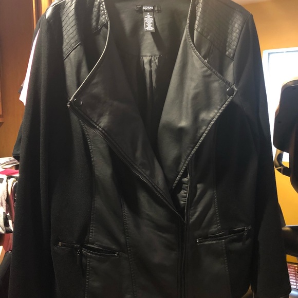 Alfani Jackets & Blazers - NWT ALFANI WOMAN LEATHER LOOK JACKET